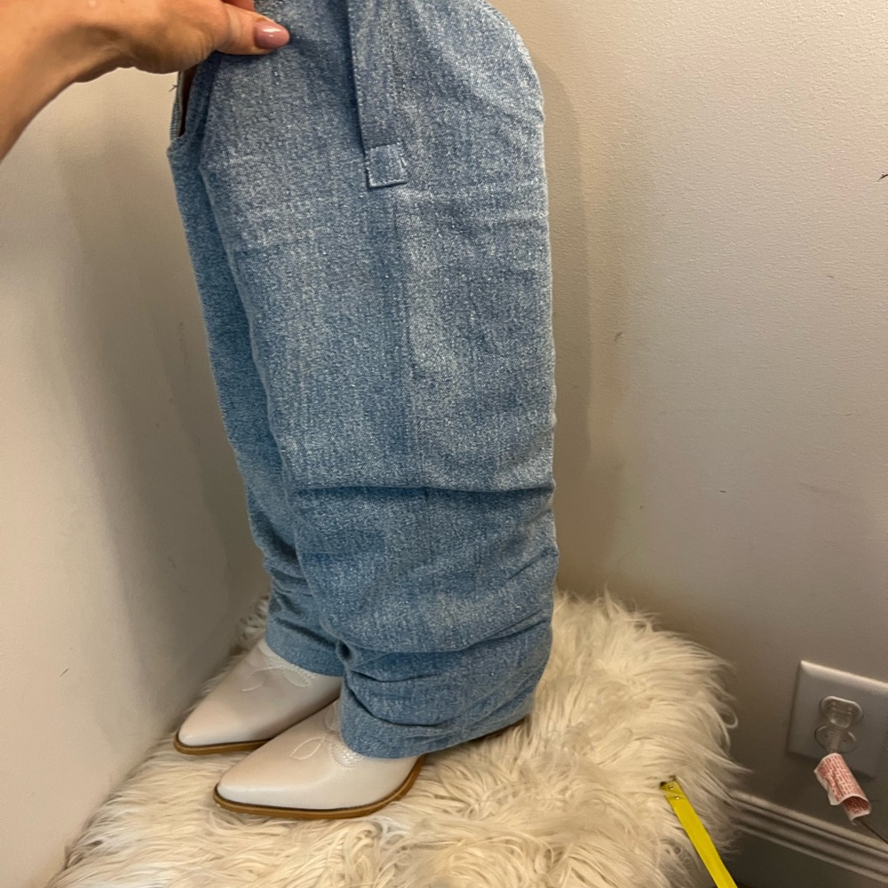 Women's Light Blue Jeans